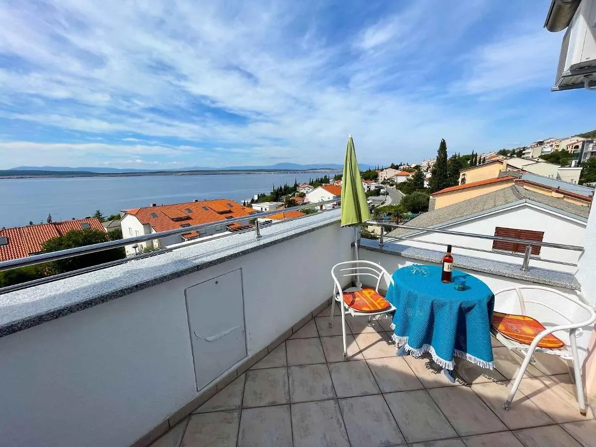 Apartments In Dramalj 41602