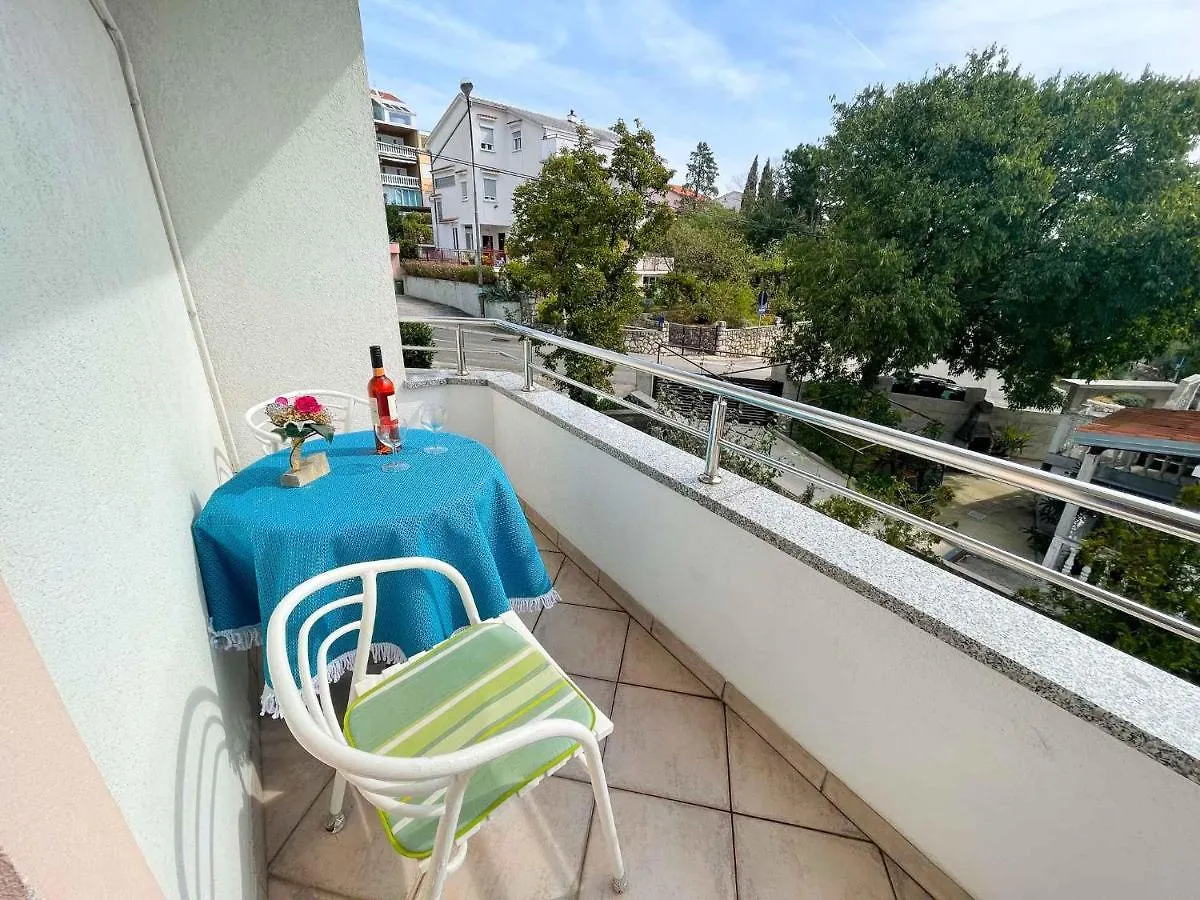 Apartments In Dramalj 41602 Croatia