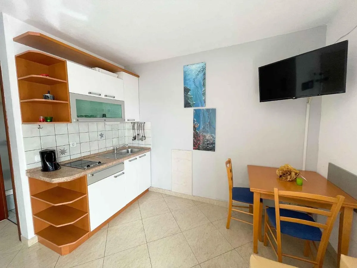 Apartments In Dramalj 41602