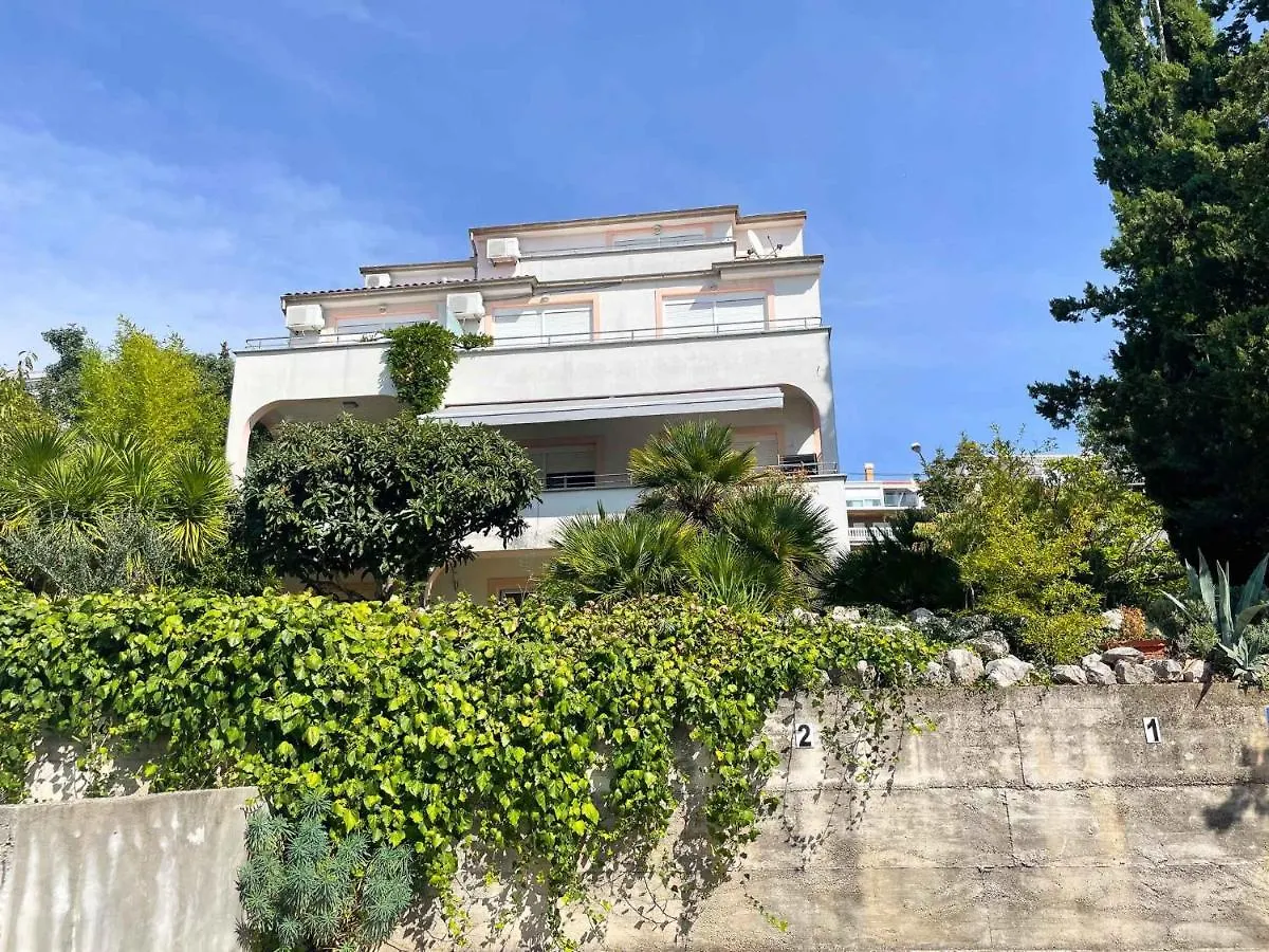 Apartments In Dramalj 41602