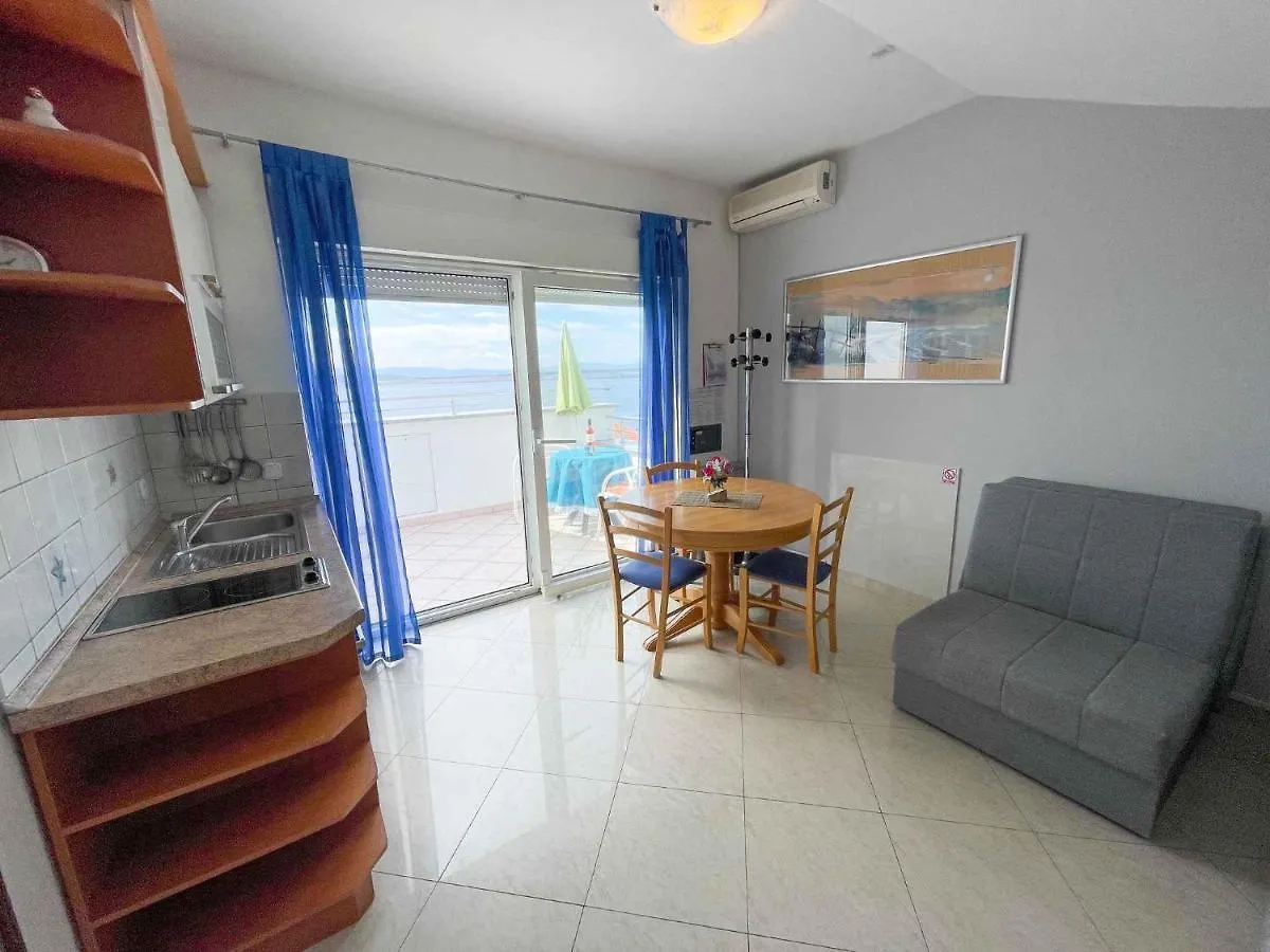 Apartments In Dramalj 41602